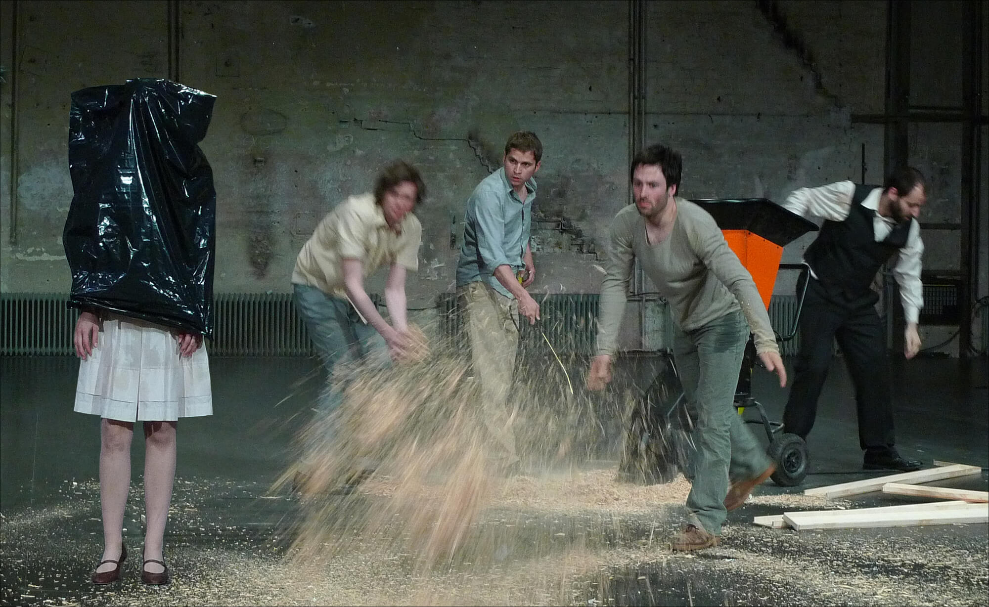 Caligula: Alexander Riemenschneider, David Hohmann, Rimma Starodubzeva